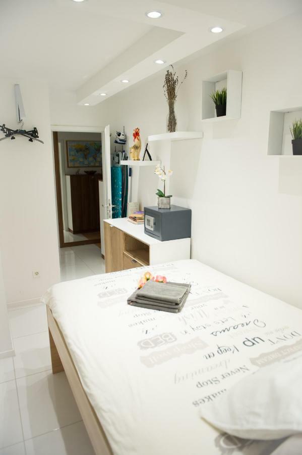 First Floor Flat (Adults Only) Daire Ljubljana Dış mekan fotoğraf