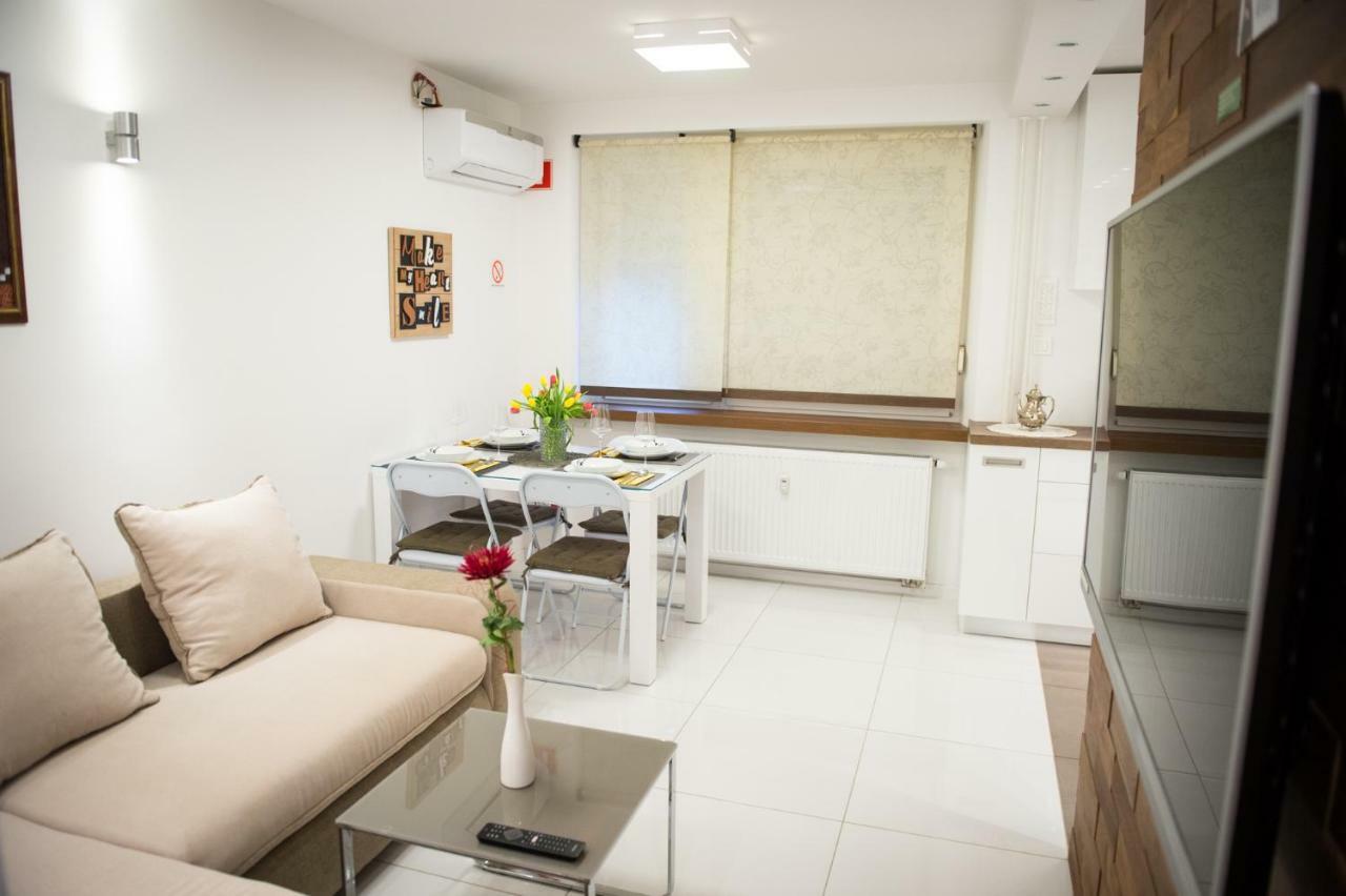 First Floor Flat (Adults Only) Daire Ljubljana Dış mekan fotoğraf